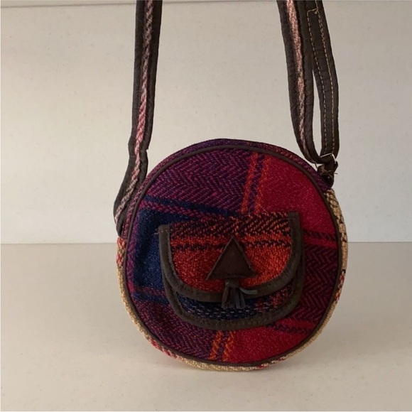 Handmade Stylish Red and Brown Women's Bag - Picture 4 of 4